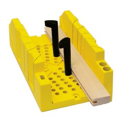 Troncatrice Stanley STM1200: Tagli precisi per legno, plastica e metallo