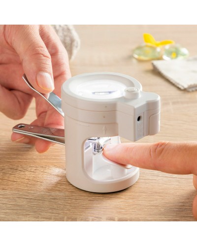 InnovaGoods Coupe-Ongles LED avec Loupe & Lime - Ongles Parfaits Faciles !

