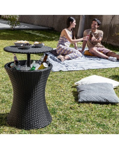 InnovaGoods Kühlmitteltisch: Elegantes und praktisches 3-in-1 Design für den Außenbereich
