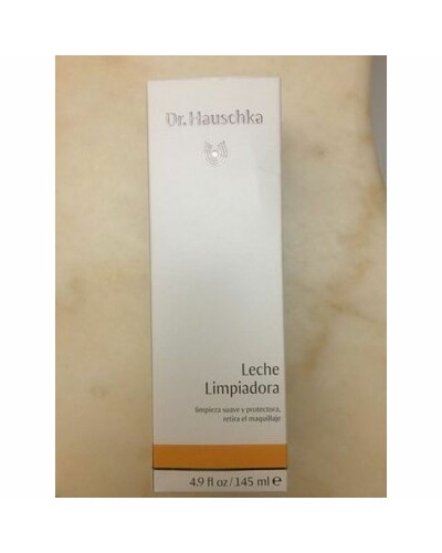 Lait nettoyant Dr. Hauschka Soothing (145 ml)