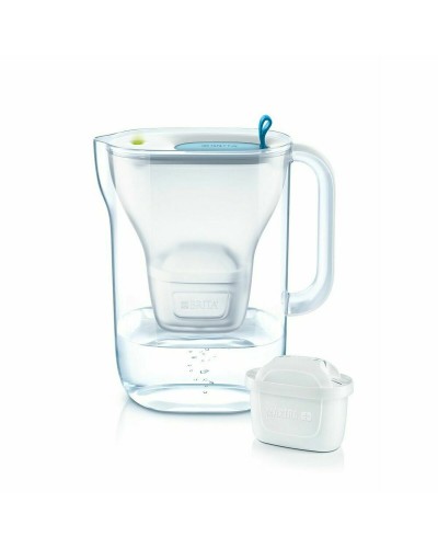 Carafe filtrante Brita Marella XL 2,4 L : une eau fraîche et propre pour toute la famille.
