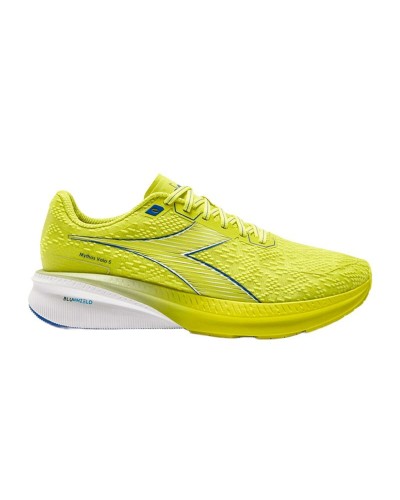 Scarpe da Running per Adulti Diadora Mythos Blushield Volo 5 Giallo
