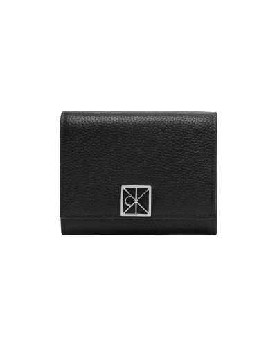 Calvin Klein  Women Wallet