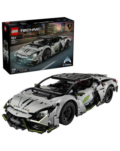 Super Sports Car Lamborghini Revuelto