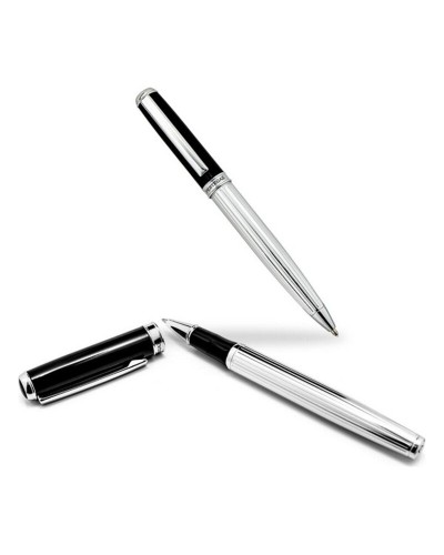 Stylo plume Pertegaz PE99009 en argent, style raffiné.
