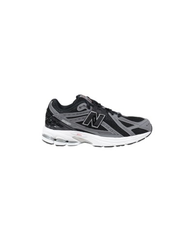 New Balance Women Sneakers