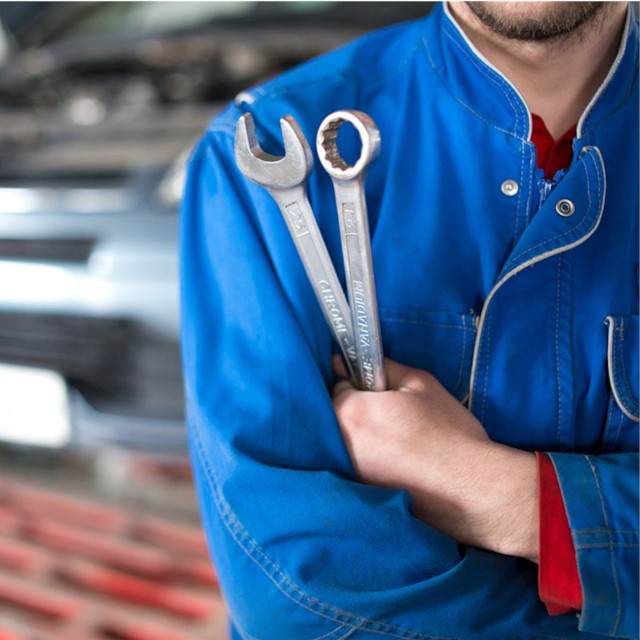 WORKWEAR AND ACCESSORIES FOR MECHANICS